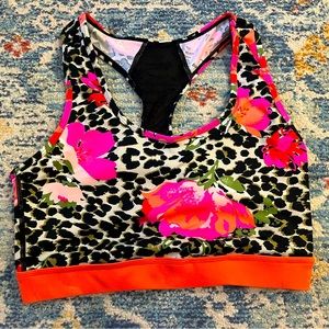 LuLaRoe Rise Invincible Bra, super pretty and comfortable
